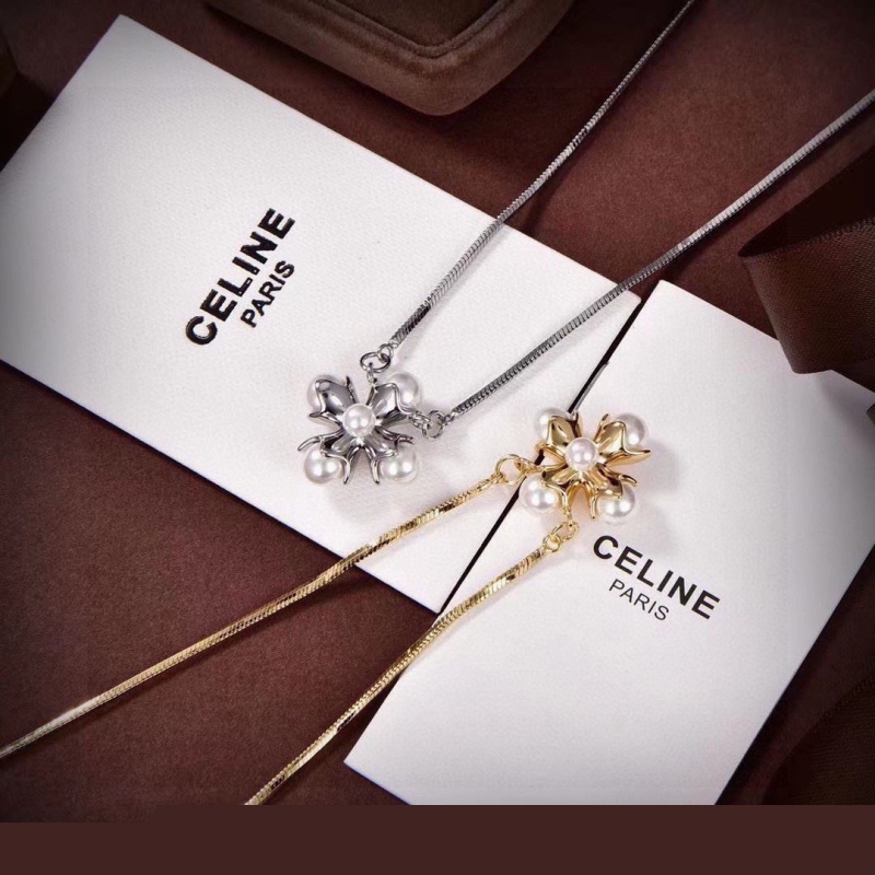 Ce**e earrings